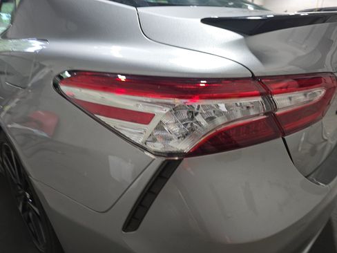 Used 2020 Toyota Camry XSE FWD image 34