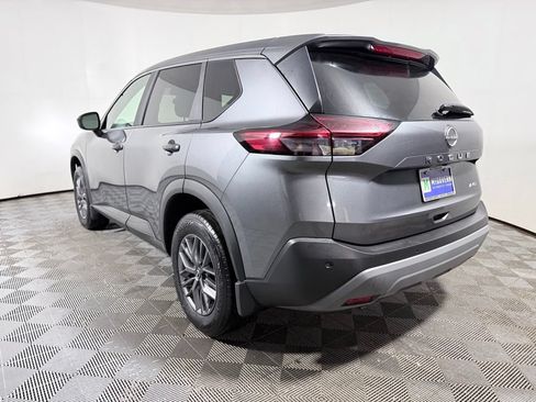Used 2023 Nissan Rogue S AWD/4WD image 2