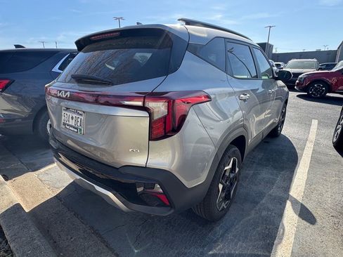 Certified 2025 Kia Seltos S image 5