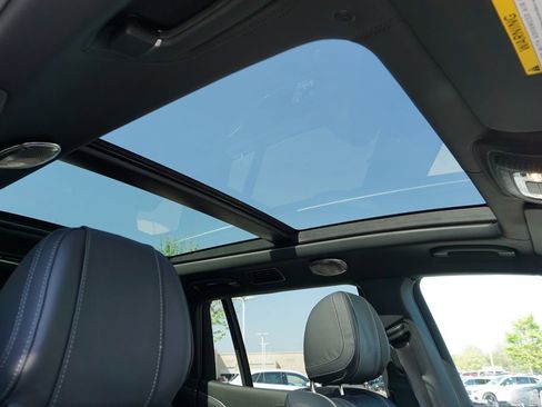 Certified 2025 Mercedes-Benz Maybach GLS 600 4MATIC image 61