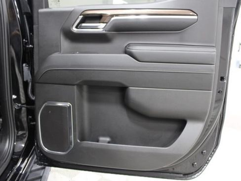 Used 2024 Chevrolet Silverado 1500 RST AWD/4WD image 28
