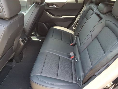 New 2026 Chevrolet Equinox LT w/ Convenience Package II AWD/4WD image 6