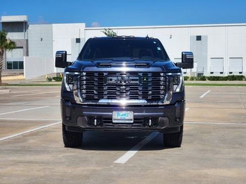 Used 2024 GMC Sierra 2500 Denali Ultimate w/ Max Trailering Package AWD/4WD image 2