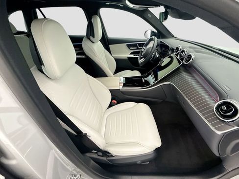 Certified 2026 Mercedes-Benz GLC 300 image 19