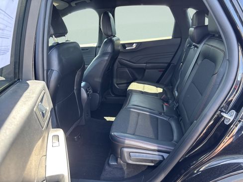 Used 2025 Ford Escape ST-Line AWD/4WD image 14
