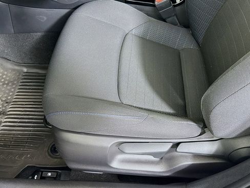 Used 2022 Toyota Corolla SE image 18