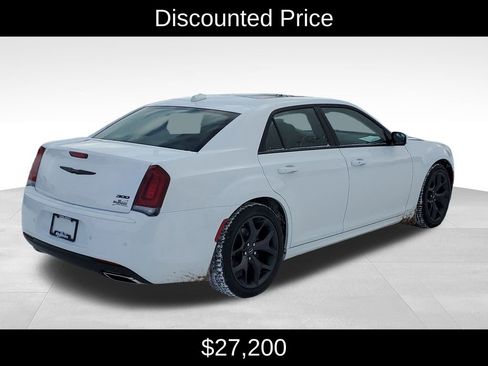 Used 2023 Chrysler 300 Touring L w/ Popular Equipment Group RWD image 3