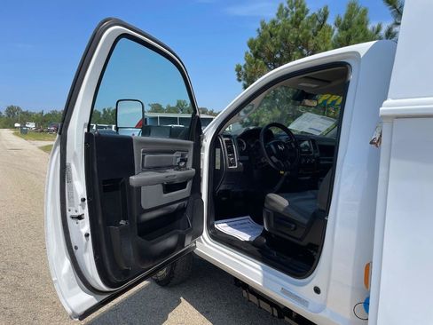 Used 2015 RAM 3500 Tradesman w/ Power & Remote Entry Group RWD image 10