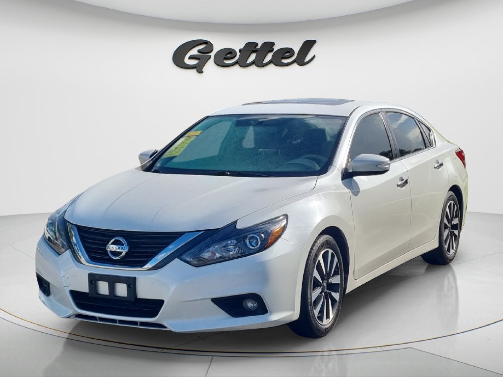 Used 2017 Nissan Altima 2.5 SL w/ 2.5 Technology Package FWD image 1