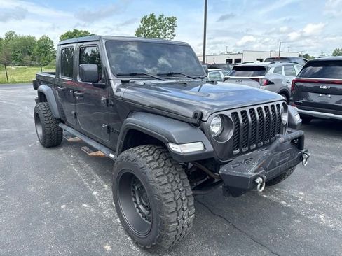 Used 2020 Jeep Gladiator Sport w/ Quick Order Package 24S AWD/4WD image 7