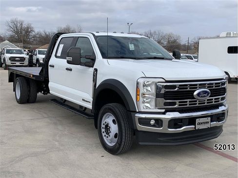 Used 2025 Ford F550 4x4 Crew Cab image 3