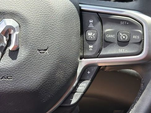 Used 2025 RAM 1500 Big Horn AWD/4WD image 30