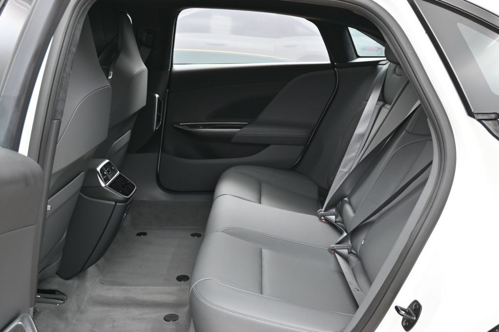 Used 2023 Lucid Air Pure AWD/4WD image 43