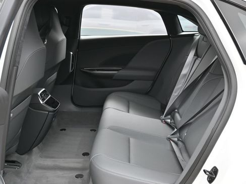 Used 2023 Lucid Air Pure AWD/4WD image 43