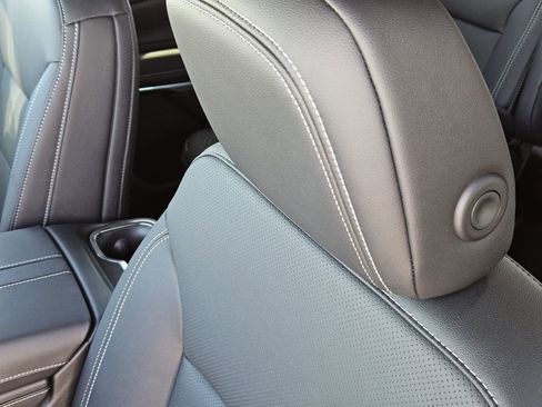 New 2026 Chevrolet Traverse LT w/ Sun and Wheel Package FWD image 25