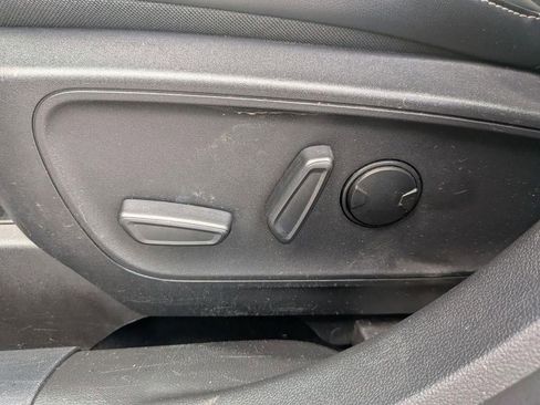 Used 2024 Ford Escape Platinum AWD/4WD image 13
