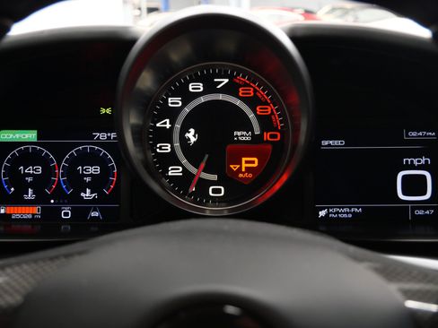 Used 2019 Ferrari GTC4Lusso T RWD image 32