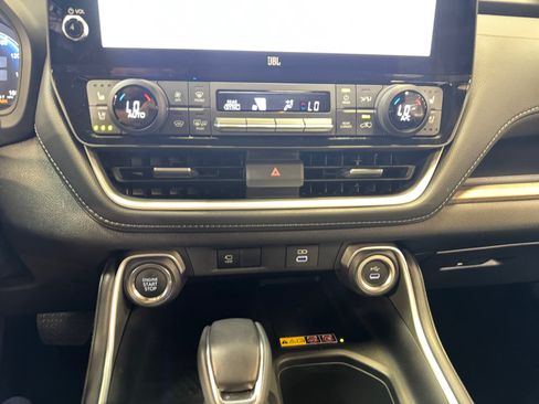 Certified 2026 Toyota Grand Highlander AWD image 12