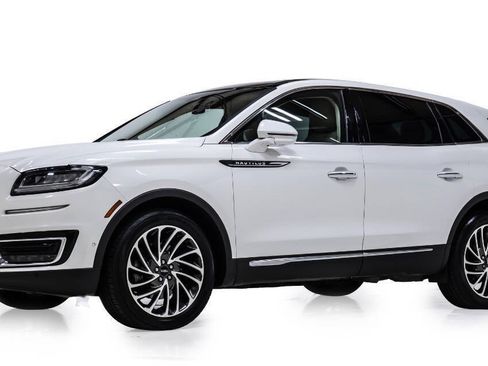 Used 2020 Lincoln Nautilus Reserve w/ Equipment Group 201A AWD/4WD image 2