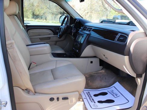 Used 2013 GMC Sierra 2500 Denali w/ Suspension Package, Off-Road image 16