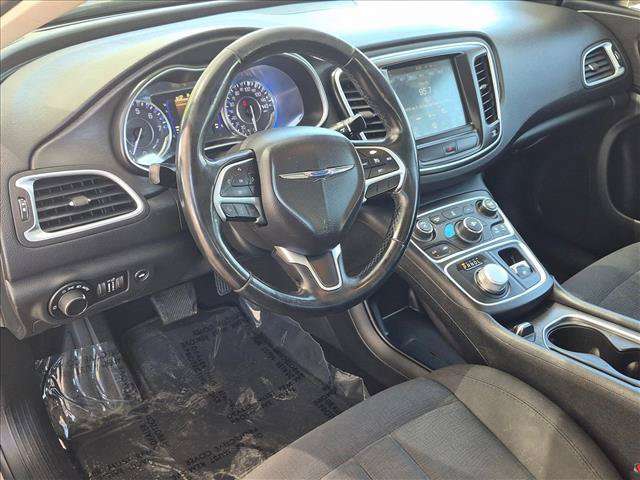 Used 2016 Chrysler 200 Limited w/ Anniversary Edition FWD image 10