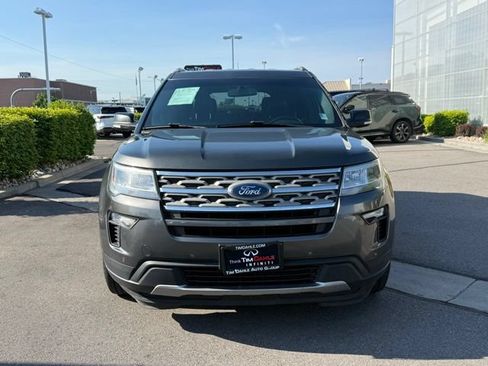 Used 2018 Ford Explorer XLT w/ Equipment Group 202A AWD/4WD image 5