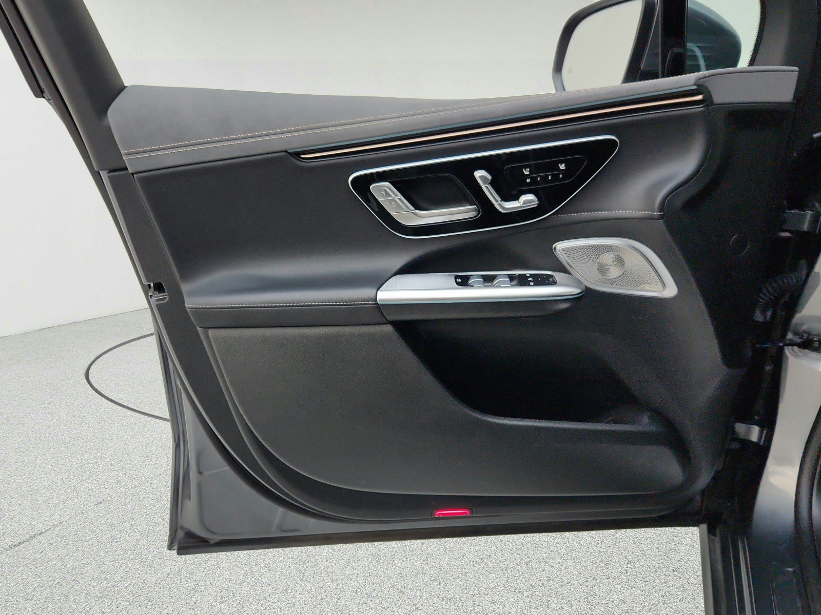 Certified 2024 Mercedes-Benz EQE 350+ SUV image 26