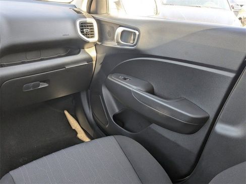 New 2026 Hyundai Venue SE image 16