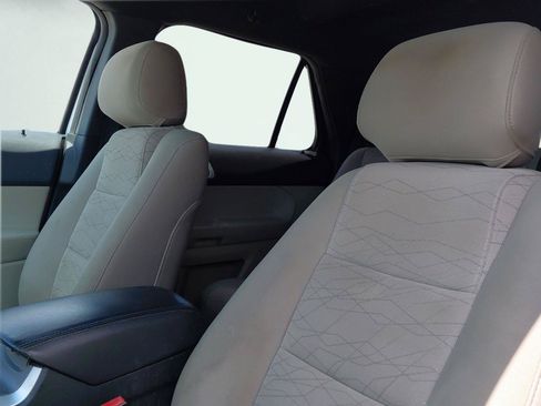 Used 2015 Ford Explorer FWD image 9