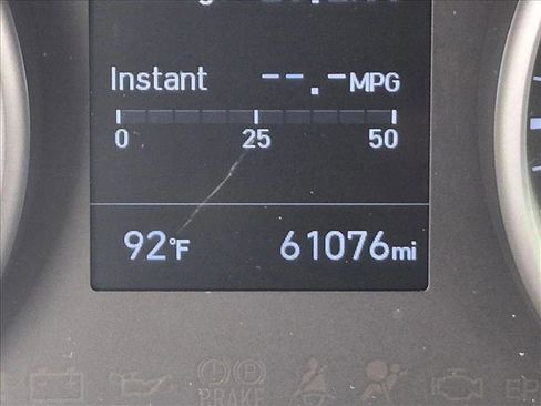 Used 2018 Hyundai Elantra GT FWD image 11