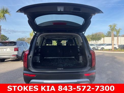 Used 2020 Kia Telluride S w/ S 8 Passenger Seating Package image 28