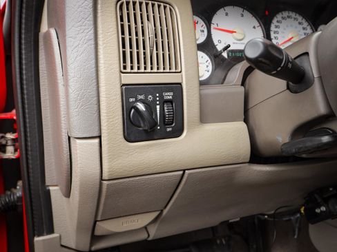 Used 2003 Dodge Ram 2500 Truck ST image 21