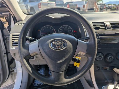 Used 2010 Toyota Corolla LE FWD image 11