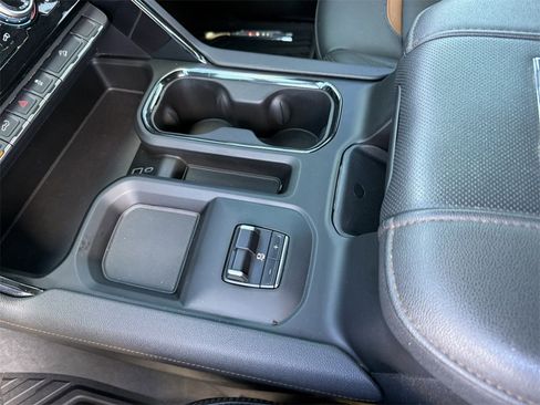 Used 2024 GMC Sierra 2500 AT4 w/ AT4 Preferred Package image 26