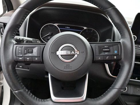 Used 2023 Nissan Rogue SL FWD image 18