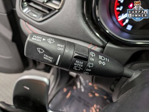 Used 2025 Dodge Durango R/T AWD/4WD image 17