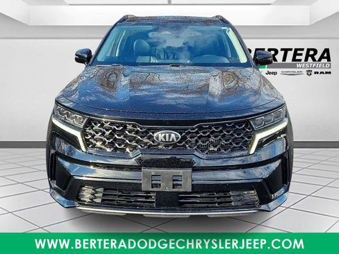 Used 2021 Kia Sorento SX image 2