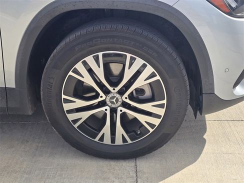 Used 2025 Mercedes-Benz GLA 250 image 10