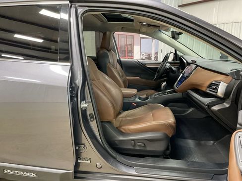 Used 2022 Subaru Outback Touring AWD/4WD image 29