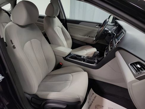 Used 2019 Hyundai Sonata Plug-In Hybrid image 25