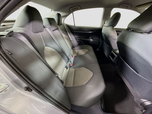 Used 2022 Toyota Camry XSE FWD image 26