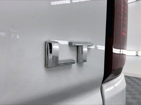 Used 2024 Chevrolet Silverado 1500 LT w/ Convenience Package II AWD/4WD image 8