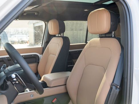 New 2025 Land Rover Defender 110 V8 image 18