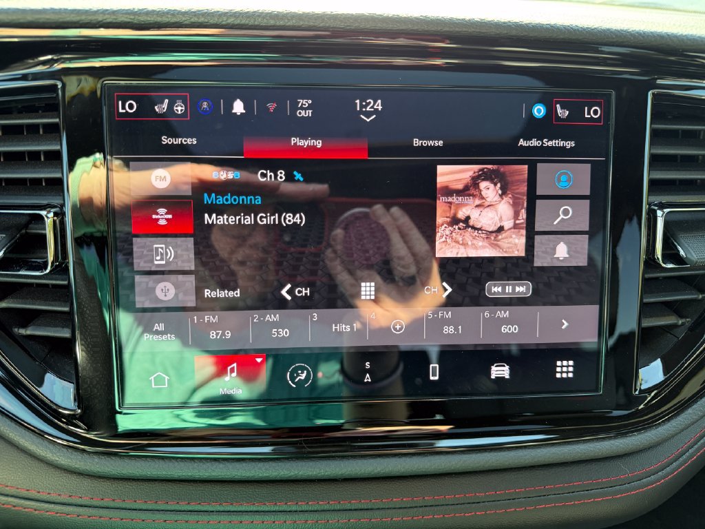 Used 2024 Dodge Durango R/T w/ Tow 'N Go Group AWD/4WD image 30