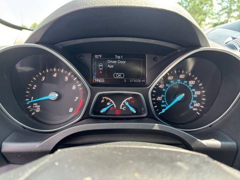 Used 2016 Ford Escape SE w/ Equipment Group 201A FWD image 19