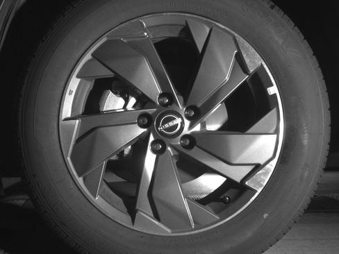 Used 2025 Nissan Rogue SV image 12