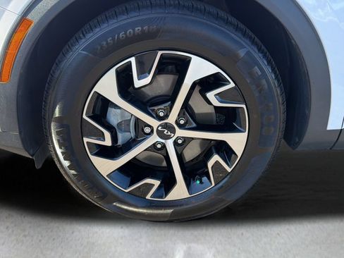 Used 2024 Kia Sportage EX FWD image 9