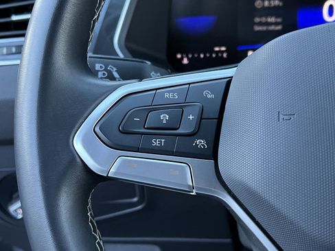 Used 2024 Volkswagen Tiguan Wolfsburg Edition image 31