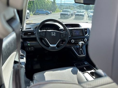 Used 2016 Honda CR-V Touring image 18