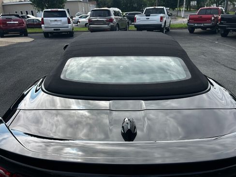 Used 2020 Chevrolet Camaro LT1 RWD image 10